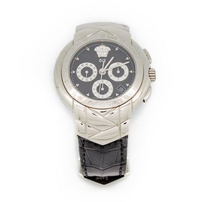 null Gianni VERSACE
Steel Chronograph wristwatch No. 9137922 - Black dial with three...