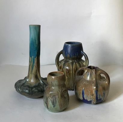 null Manufacture de PIERREFONDS and others
Four flamed ceramic vases
H. 21 to 10...