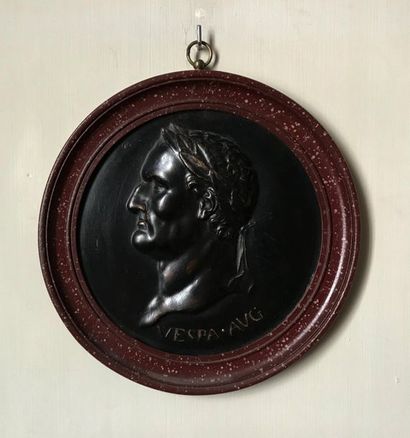 null Medallion after Antiquity representing the Emperor Vespasian in profile in a...