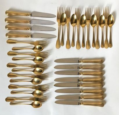 null Set of gilded metal cutlery molded with nets and contours composed of : 12 cake...