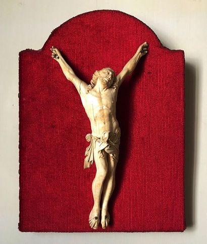 null Carved ivory Jansenist Christ. 18th century
H. 20 cm
Mounted on a velvet panel...