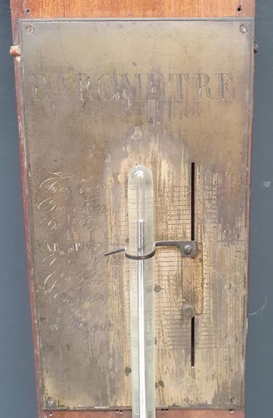 null Barometer in mahogany and brass. With its glass and mercury tubes. Mid 19th...