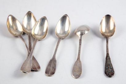 Five small silver spoons plain flat model...