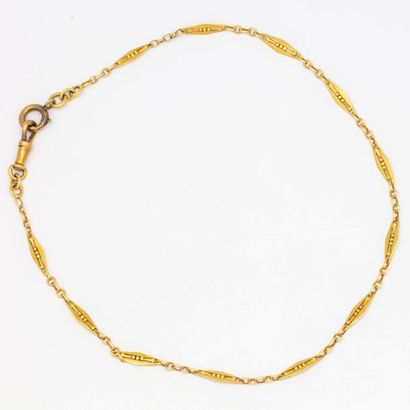 null Small yellow gold necklace with flat triangular links (old watch chain
Weight:...