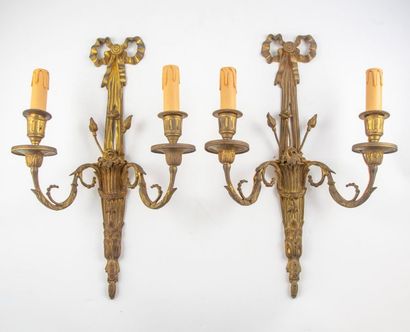 null Pair of Louis XVI style gilt bronze wall lights