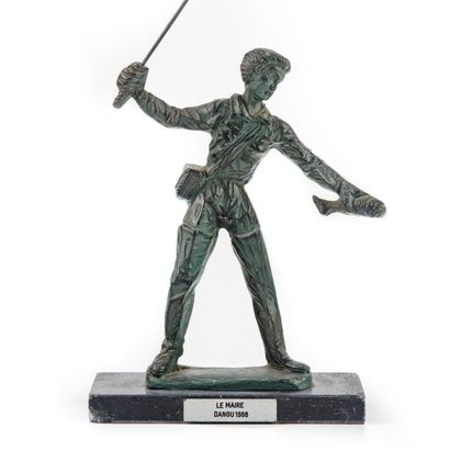 SIMAR SIMAR - XXe
Le pêcheur
Sculpture en bronze patiné 
Signée sur la terrasse 
H....