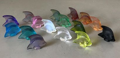  LALIQUE - France Collection Aquarium composée de 15 poissons en cristal de multiple...