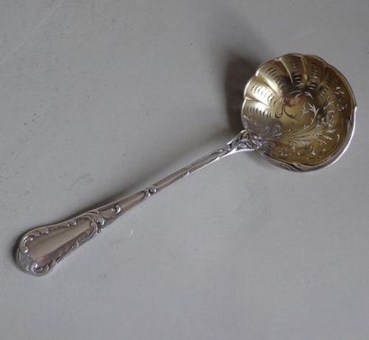 null Charles CHRISTOFLE
Beautiful silver and gold metal sugar spoon with a pierced...