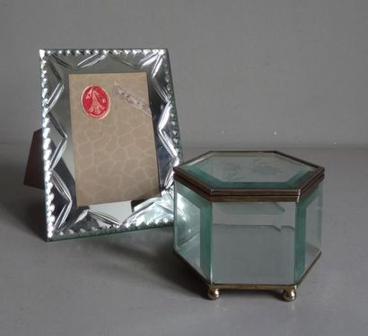 null Jewelry box in glass and metal and photo frame with mirror
frame Circa 1950...