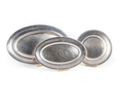 BOUILLET BOURDELLE BOUILLET BOURDELLE 
Suite of three stainless
steel dishes L.:...