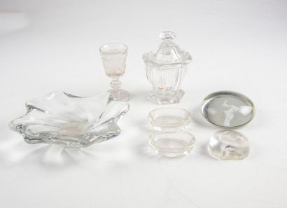 null Lot of glassware including a vacuum pouch, a mustard pot, 2 paperweights, one...