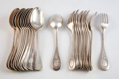 null Set of twelve large silver cutlery pieces decorated with a medallion with figures...