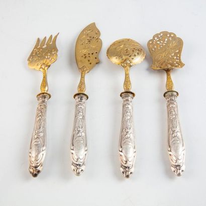 null Hors d'oeuvre set of 4 pieces in gilded metal and silver handle filled with...