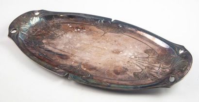 GALLIA GALLIA
Art nouveau style oval tray decorated with gingko flowers
L.: 35 c...
