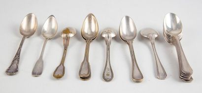 CHRISTOFLE CHRISTOFLE
Set of 16 small silver metal spoons (mismatched)