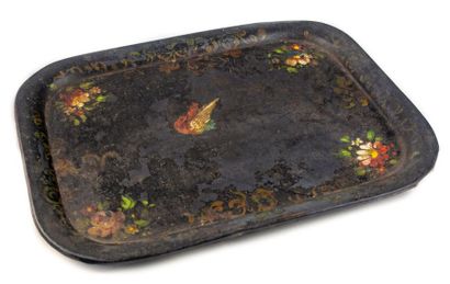 null Tray in sheet metal with painted flowers and bird decoration. Late 19th century
56...