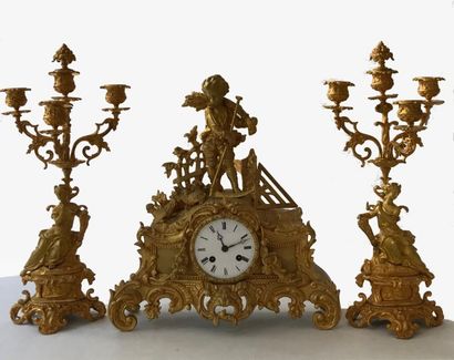 null Mantel insert with a Summer subject in a richly chiselled gold patina of Rococo...