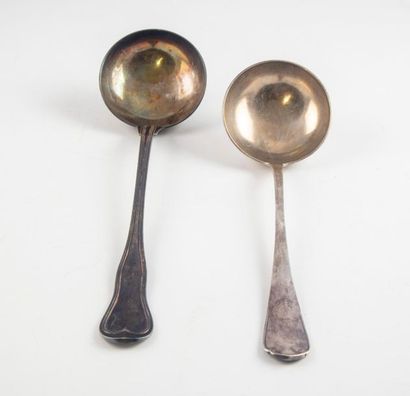 CHRISTOFLE CHRISTOFLE
Set of two silver metal ladles