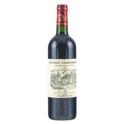 null 1 bottle CHATEAU CARBONIEUX 2007 CC Pessac-Léognan (scratched label, very lightly...