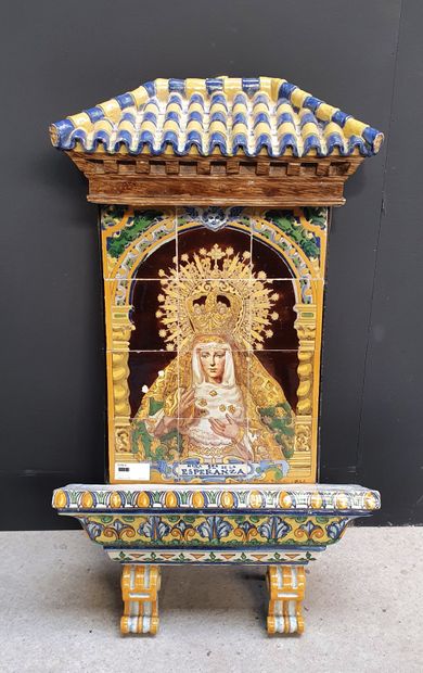 null SPANISH WORK (20th)

Small temple dedicated to the Virgin Mary in glazed earthenware...