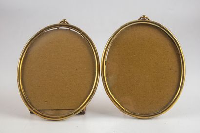 null Pair of gilded brass photo frames.