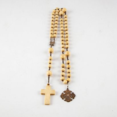 null Bone rosary of a communicant