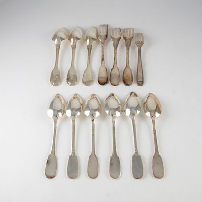 null Matching set of silver cutlery. 

M.O. : miscellaneous - Minerva or old man's...
