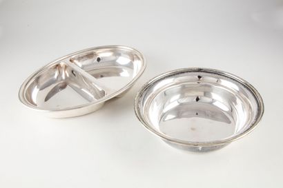 null WALKER & HALL SHEFFIELD

Two-compartment dog bowl with two silver metal compartments

A...