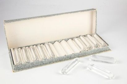 DAUM DAUM - France
Crystal knife holder. Circa 1950
Signed
In its original box