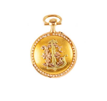 null 19th century
Lady's watch with yellow gold collar, the dial surrounded by small...