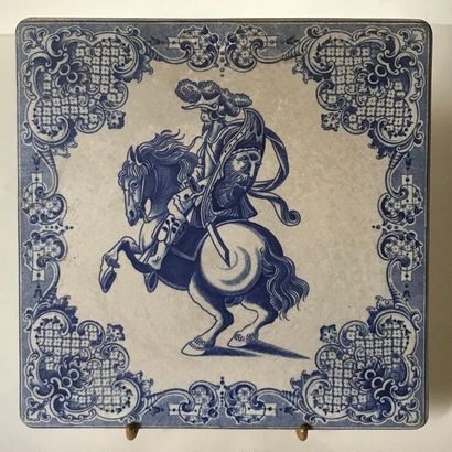 null Manufacture KERAMIS - BOSCH frères
Pottery trivet with blue-white decoration...
