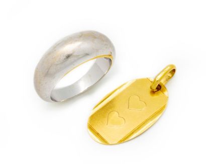 Ring rush in white gold. One joins a small...