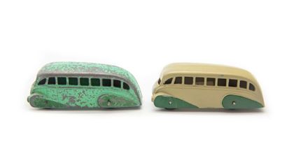 null DTGB 1/43
Set of two small two-colour monobloc buses with green wings, one two-colour...