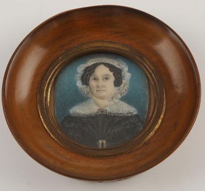 null FRENCH SCHOOL XIXth
Portrait of a woman with a lace hat
Miniature
D. 5 cm
F...