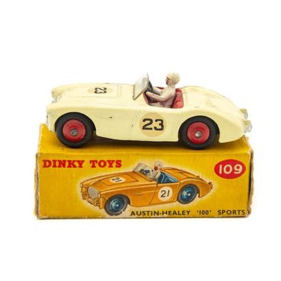 DINKY TOYS DTGB 1/43
Austin Healey 100 Sport cream color red interior with driver...