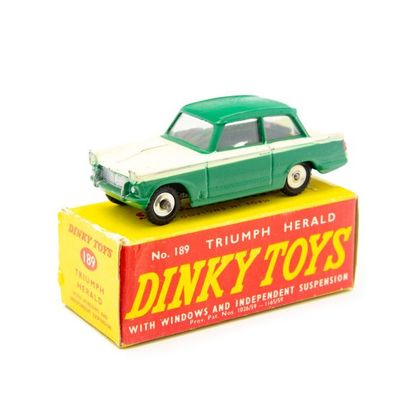 DINKY TOYS DTGB 1/43
Triumph Herald bicolour green and white BE (stitching on the...