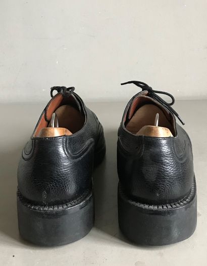 null J.M WESTON - Vintage

Paire de chaussures Derby à lacets en pécari noir. Semelle...