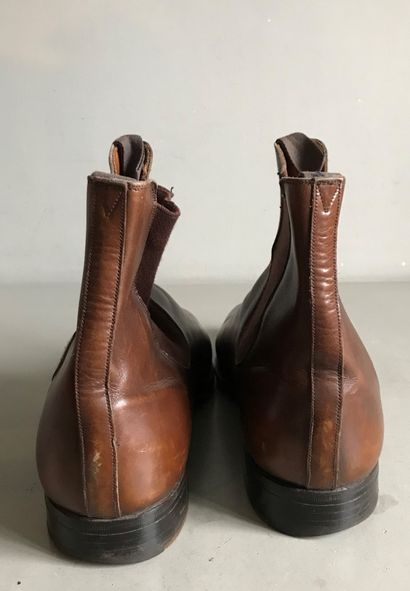 null J.M WESTON - Vintage

Paire de bottines Cambre en cuir marron à élastiques

T:...