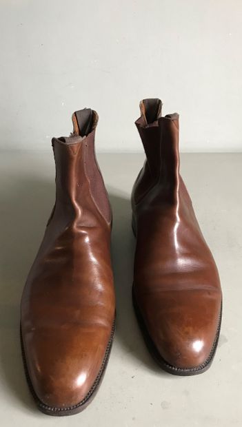 null J.M WESTON - Vintage

Paire de bottines Cambre en cuir marron à élastiques

T:...