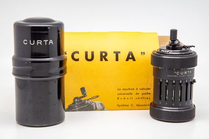 null CURTA type 1

Calculatrice universelle de poche 8 x 6 x 11 chiffres. 

Marqué...