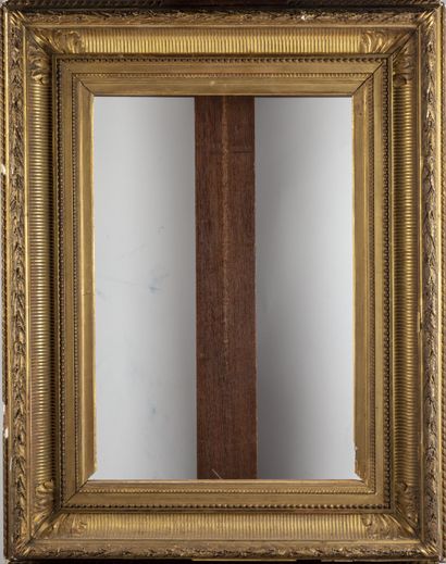 null Cadre en bois et stuc doré

Exterieur ; 81 x 63,5 cm

Intérieur feuillure :...