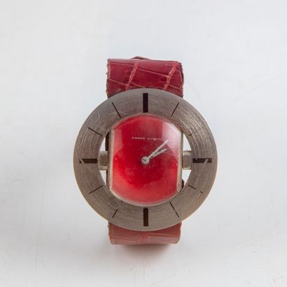 CARDIN Pierre CARDIN - Vintage

Ladies' watch. Dial with red background, baton indexes,...