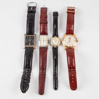 null Lot de 4 montres bracelets fantaisies