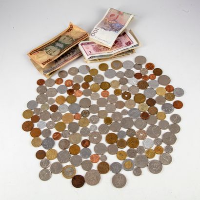 Important lot of foreign coins and bankn...