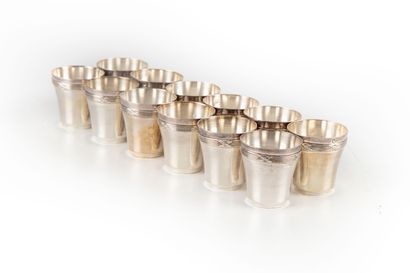 REY Twelve small silver liqueur glasses

M.O. : ARC (for Albert Rey de la Combaz)...