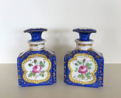 PARIS PARIS

Pair of rectangular porcelain bottles with polychrome enamelled decoration...