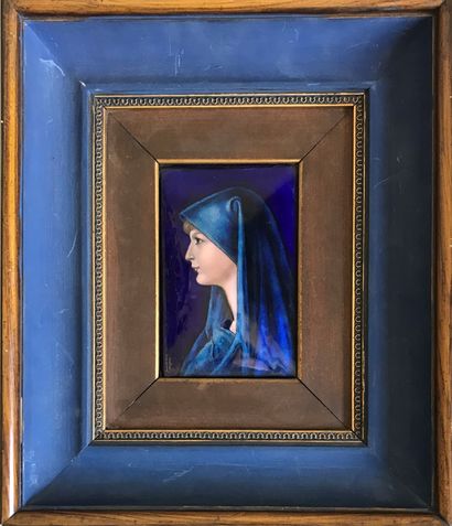THOUMIEUX THOUMIEUX - Limoges

Portrait de la Vierge de profil

Plaque en cuivre...