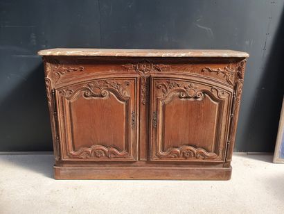 null Important hunting furniture in natural wood molded and carved with foliage,...