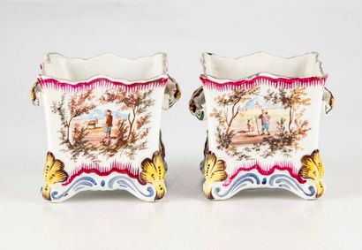 null Pair of small earthenware planters in the taste of Marseille decorated with...