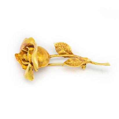 HERMES HERMES - Paris 

Brooch in yellow gold forming a rose 

Made for the inauguration...